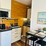 Studio Hyeres Port Avec Piscine