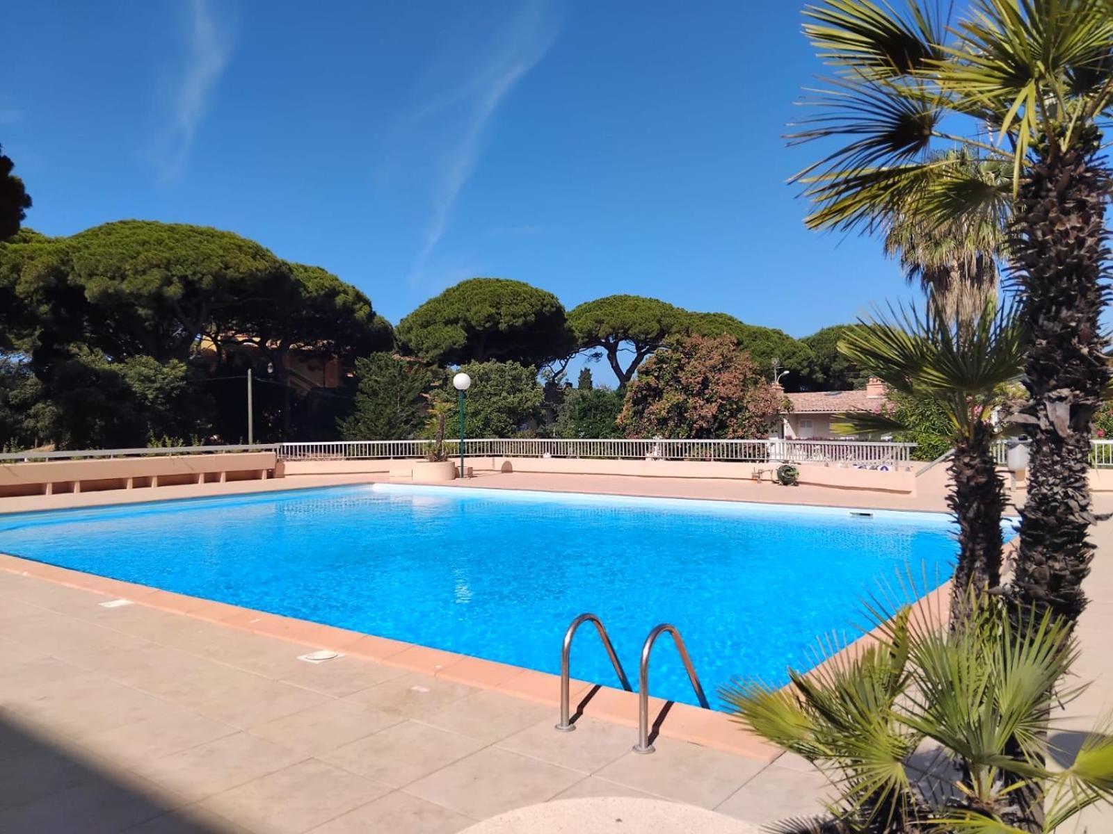 Apartment Port Et Iles D'or. *